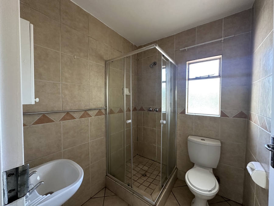 2 Bedroom Property for Sale in Country View Gauteng