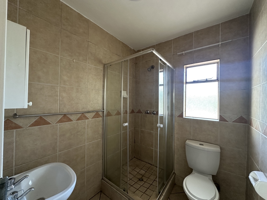 2 Bedroom Property for Sale in Country View Gauteng