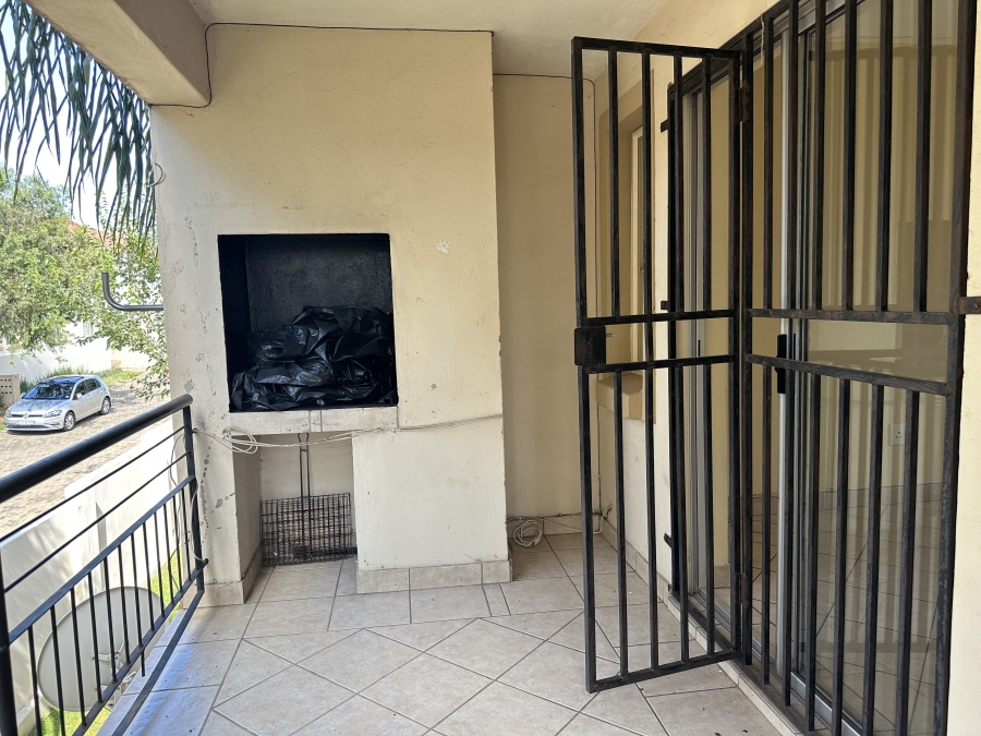 2 Bedroom Property for Sale in Country View Gauteng