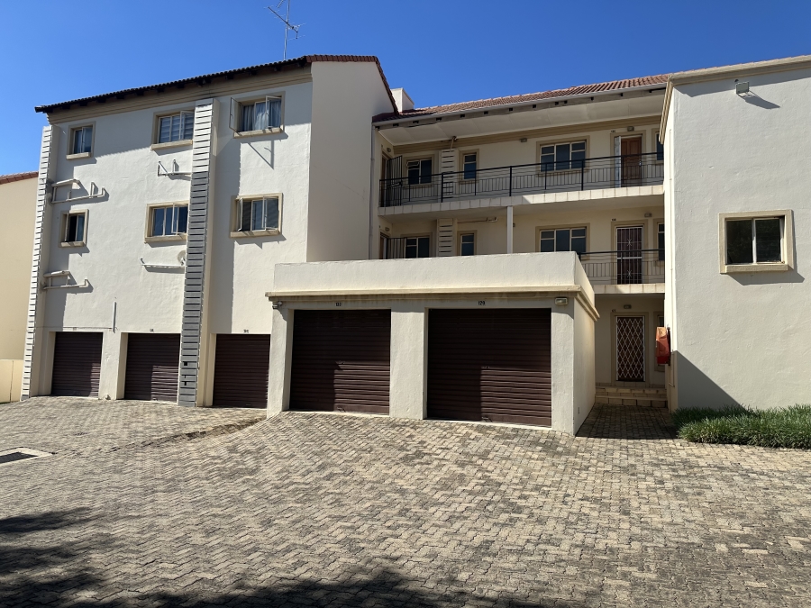 2 Bedroom Property for Sale in Country View Gauteng