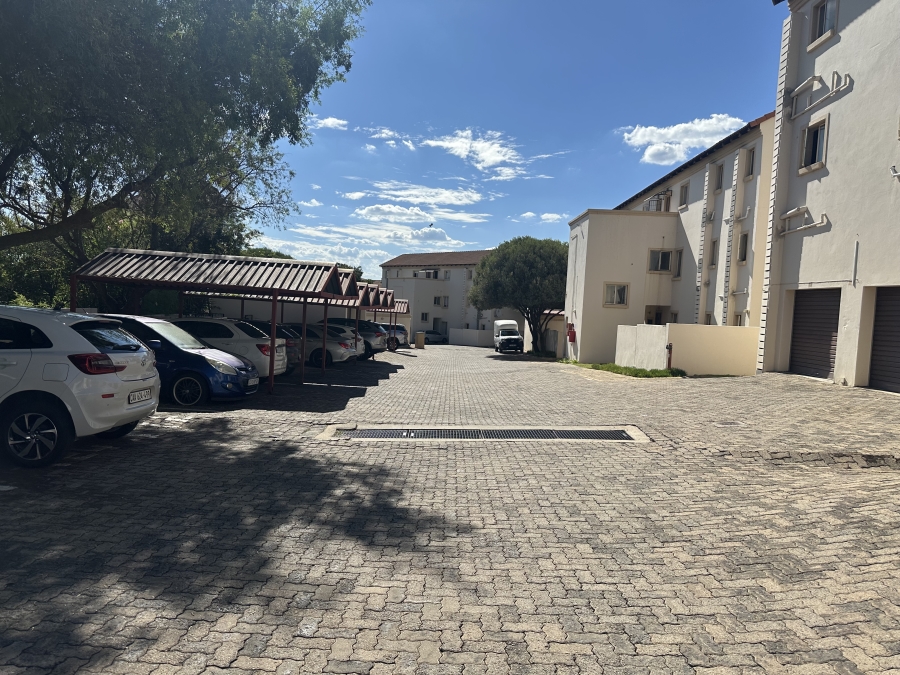 2 Bedroom Property for Sale in Country View Gauteng