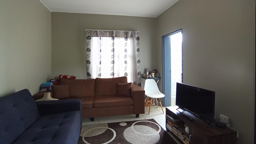 1 Bedroom Property for Sale in Glen Austin Gauteng