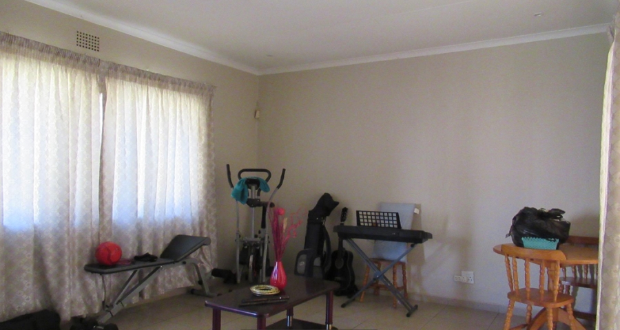 4 Bedroom Property for Sale in Constantia Kloof Gauteng