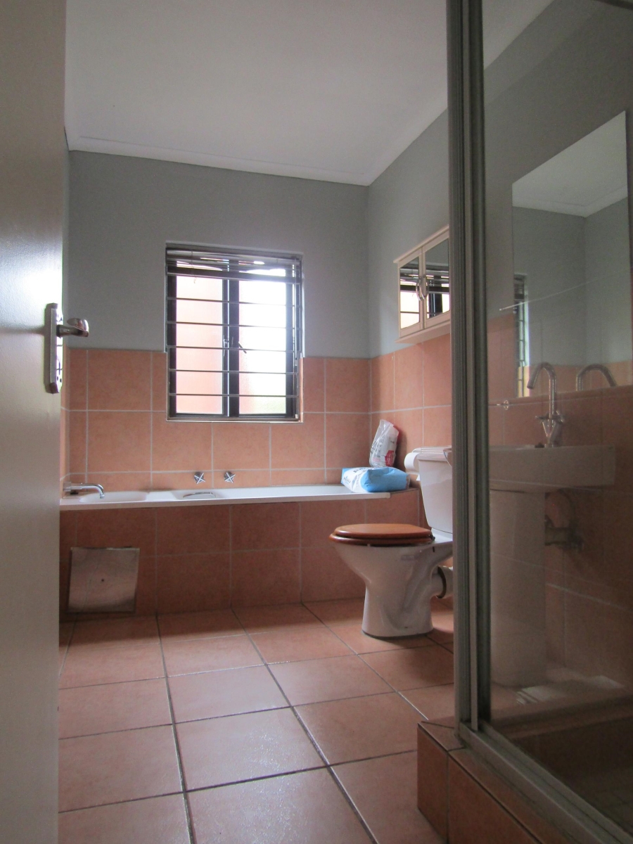 2 Bedroom Property for Sale in Auckland Park Gauteng