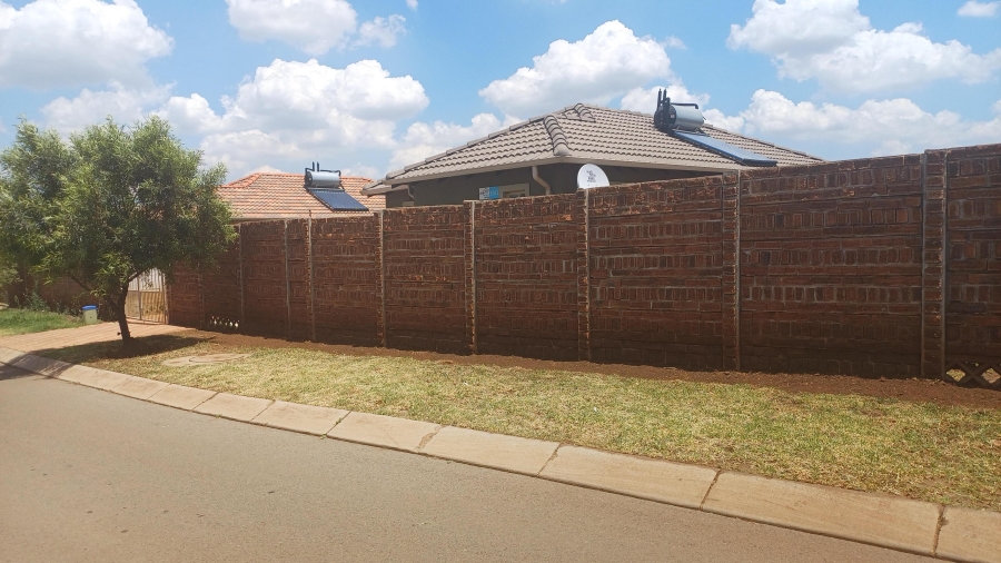 3 Bedroom Property for Sale in Sky City Gauteng