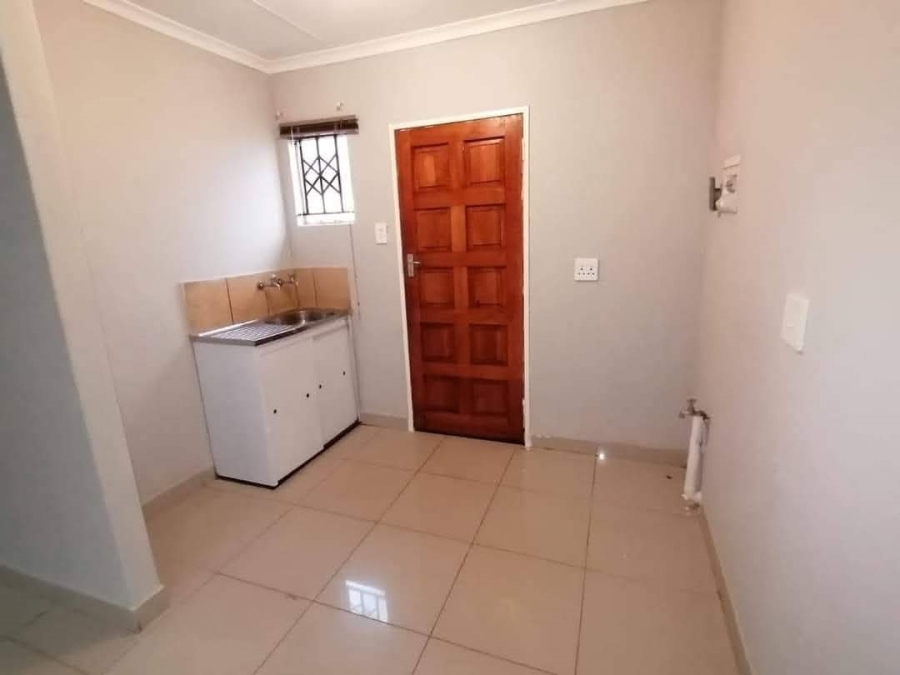 2 Bedroom Property for Sale in Protea Glen Gauteng