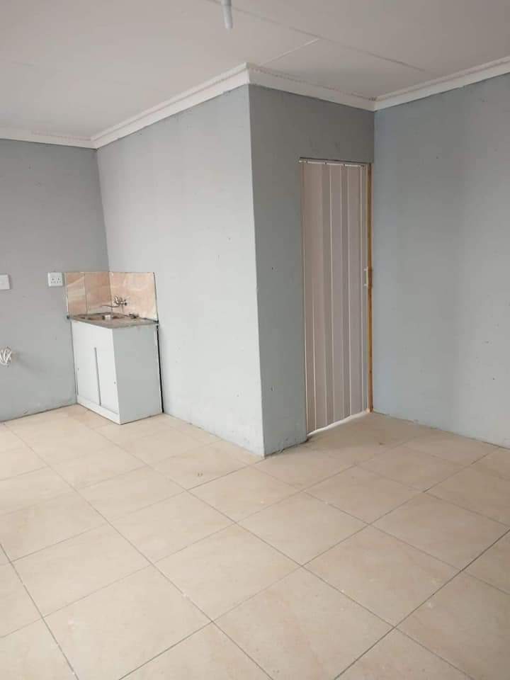2 Bedroom Property for Sale in Protea Glen Gauteng
