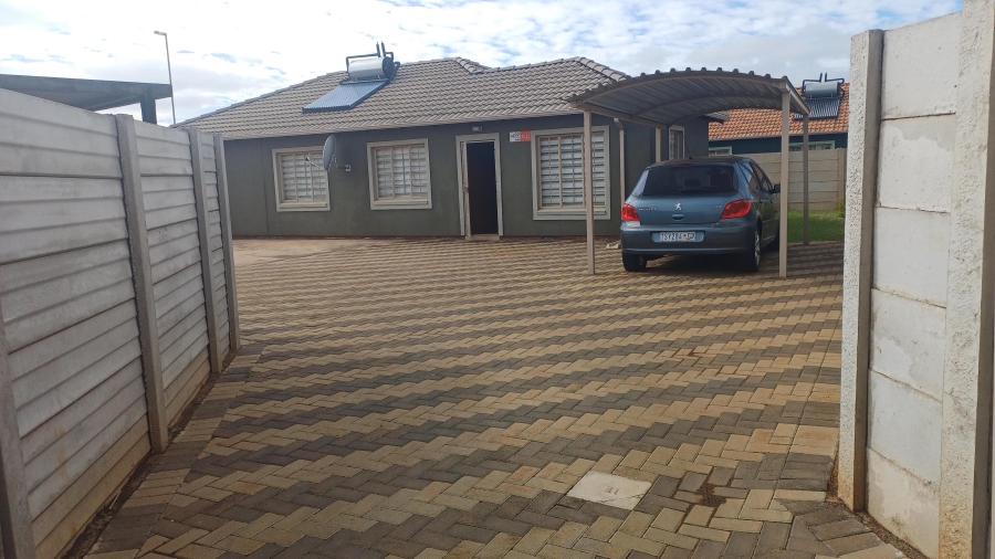 4 Bedroom Property for Sale in Sky City Gauteng