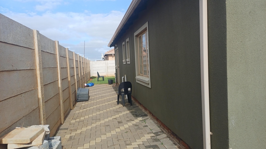 4 Bedroom Property for Sale in Sky City Gauteng