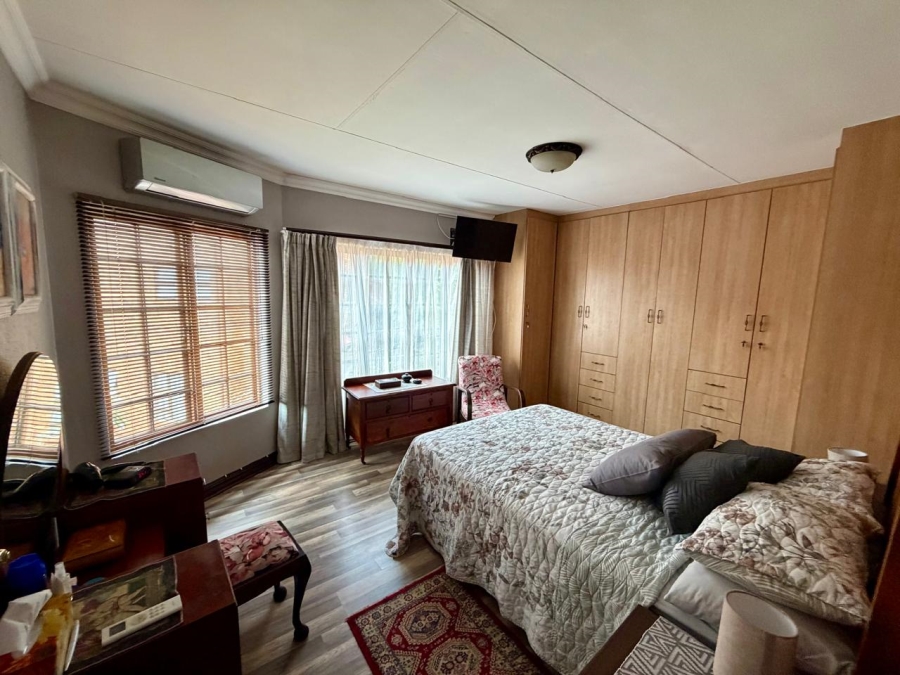 3 Bedroom Property for Sale in Eldoraigne Gauteng