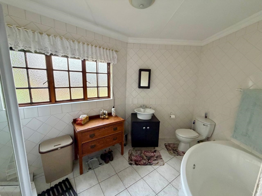 3 Bedroom Property for Sale in Eldoraigne Gauteng