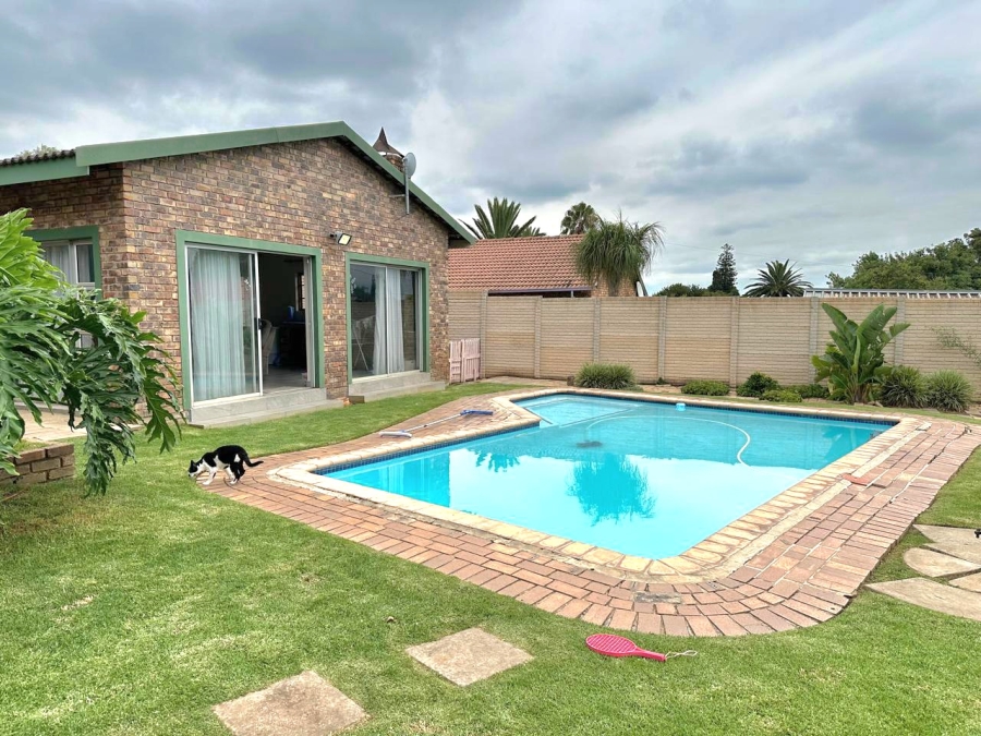 3 Bedroom Property for Sale in The Reeds Gauteng