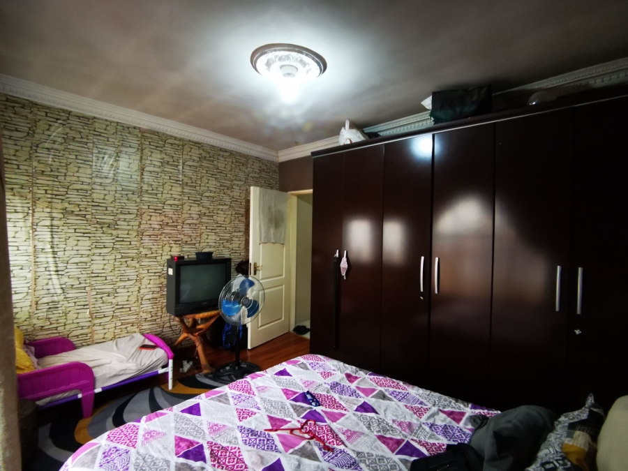 4 Bedroom Property for Sale in Lenasia Ext 11 Gauteng