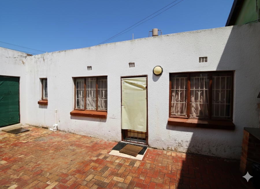 4 Bedroom Property for Sale in Lenasia Ext 11 Gauteng