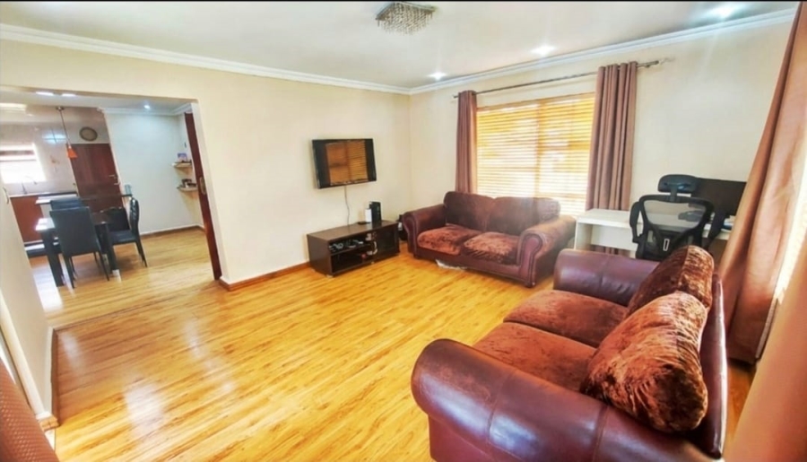 3 Bedroom Property for Sale in Halfway Gardens Gauteng