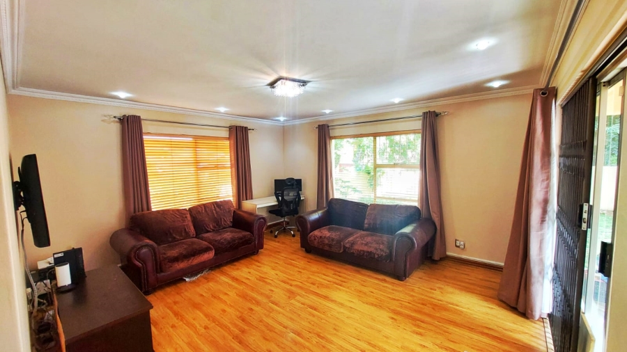 3 Bedroom Property for Sale in Halfway Gardens Gauteng