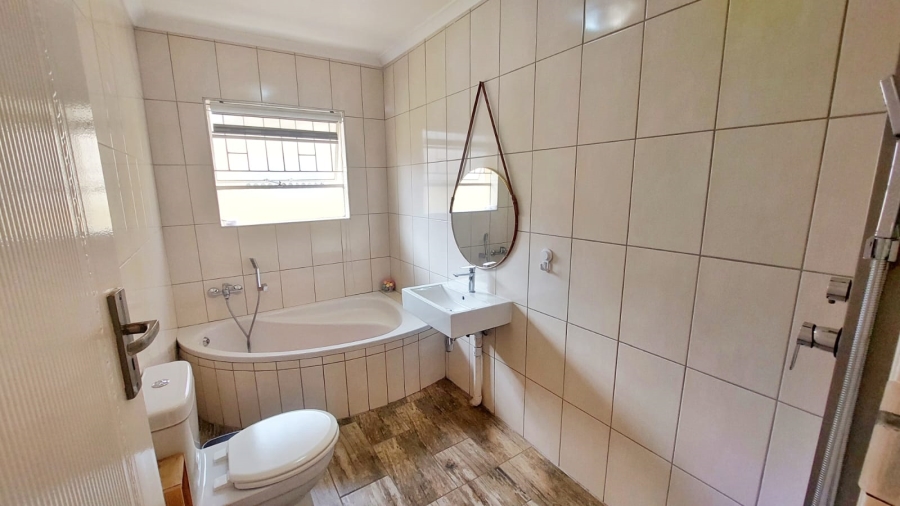 3 Bedroom Property for Sale in Halfway Gardens Gauteng