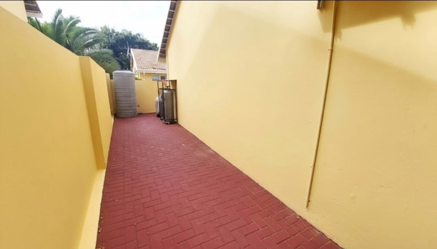 3 Bedroom Property for Sale in Halfway Gardens Gauteng