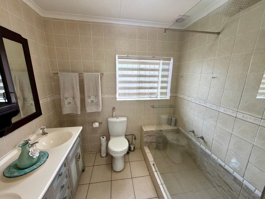 4 Bedroom Property for Sale in Wierda Park Gauteng