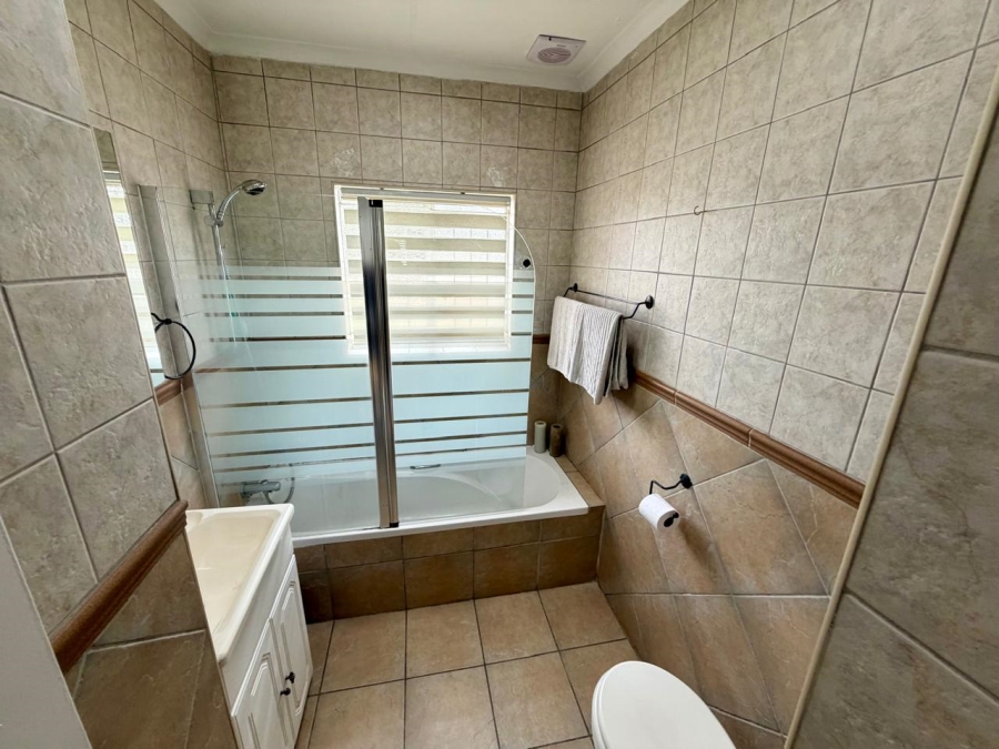 4 Bedroom Property for Sale in Wierda Park Gauteng