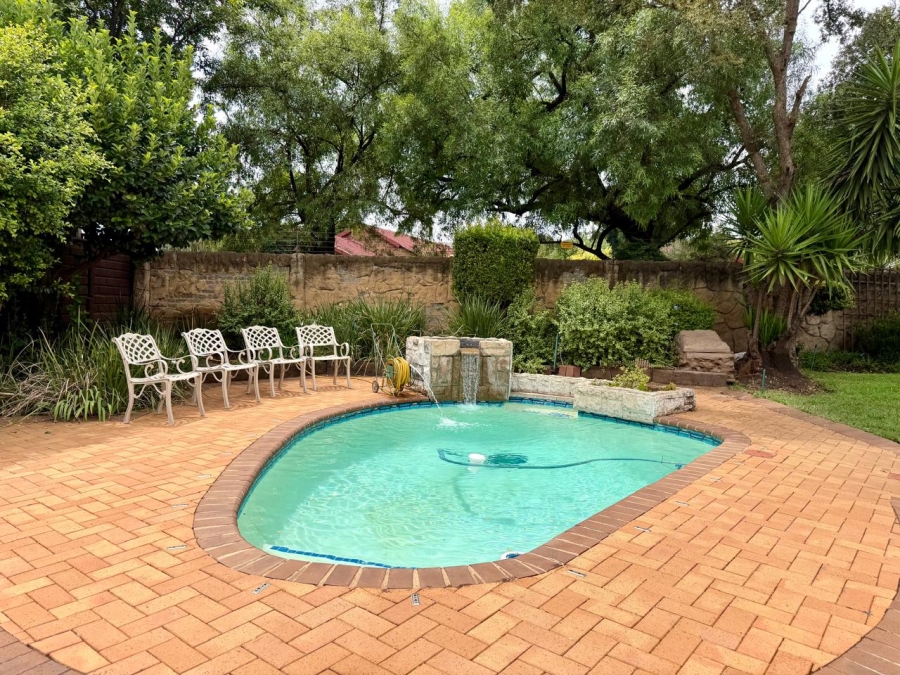 4 Bedroom Property for Sale in Wierda Park Gauteng