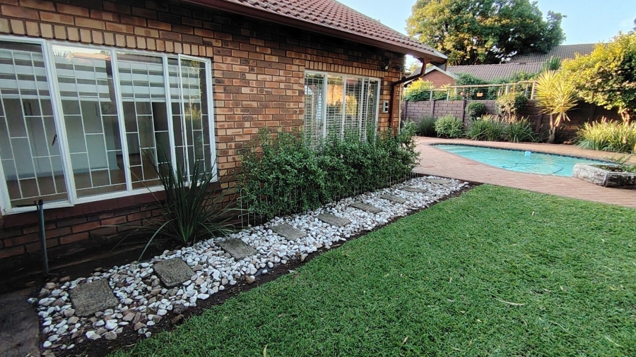 4 Bedroom Property for Sale in Wierda Park Gauteng