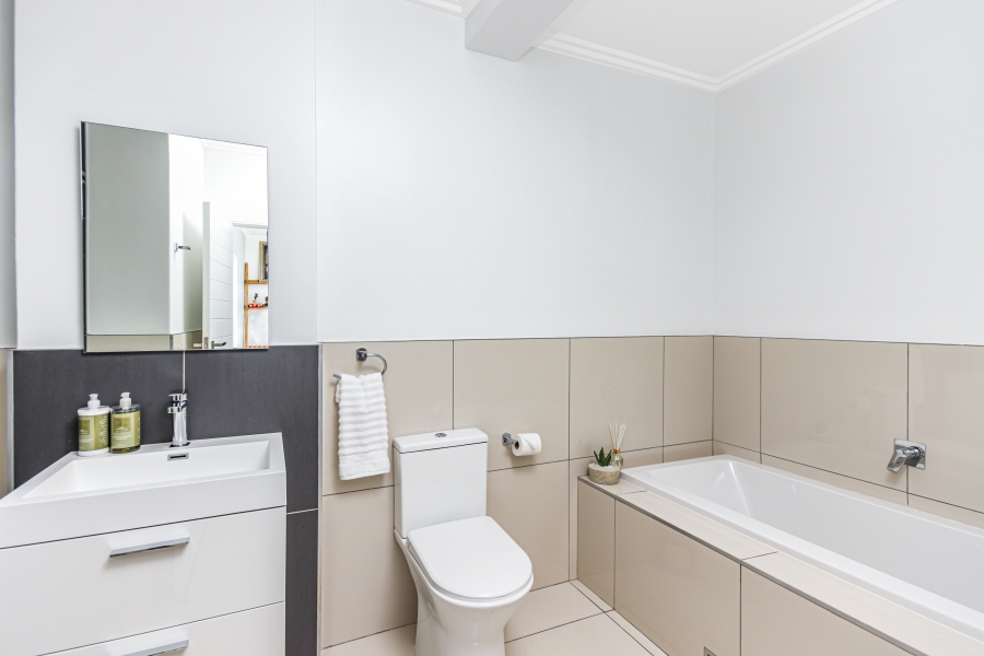 3 Bedroom Property for Sale in Lonehill Gauteng