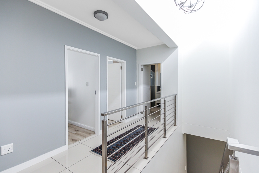 3 Bedroom Property for Sale in Lonehill Gauteng