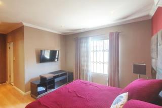 3 Bedroom Property for Sale in Buccleuch Gauteng