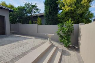 3 Bedroom Property for Sale in Buccleuch Gauteng