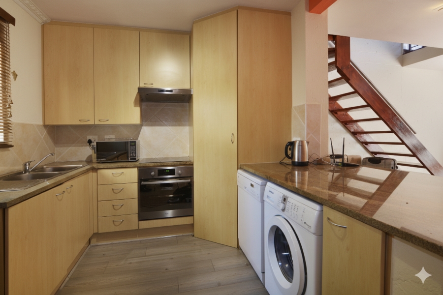 2 Bedroom Property for Sale in Sunninghill Gauteng