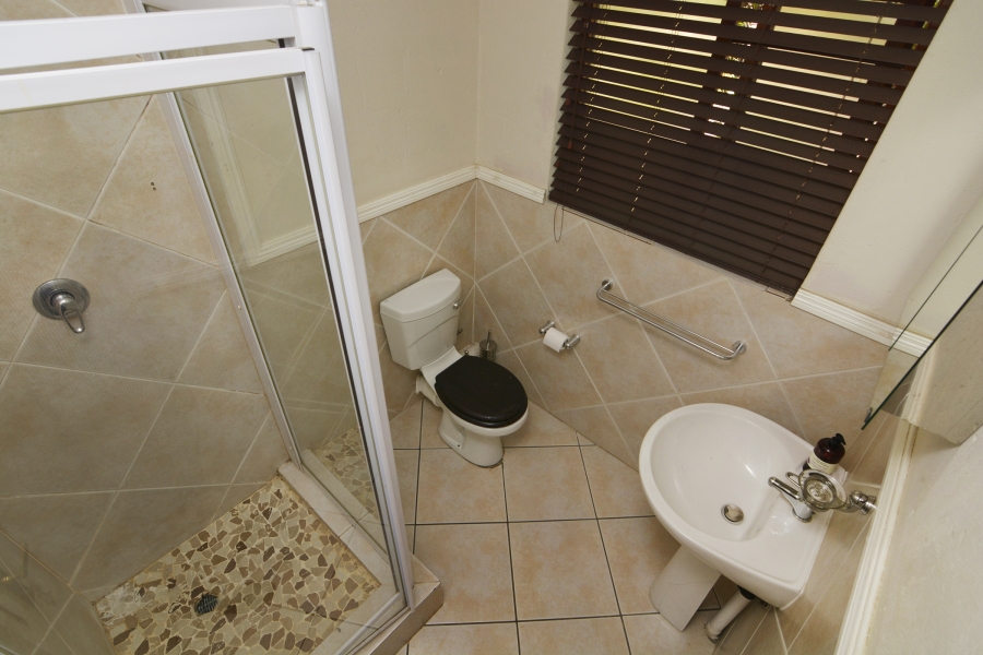 2 Bedroom Property for Sale in Sunninghill Gauteng