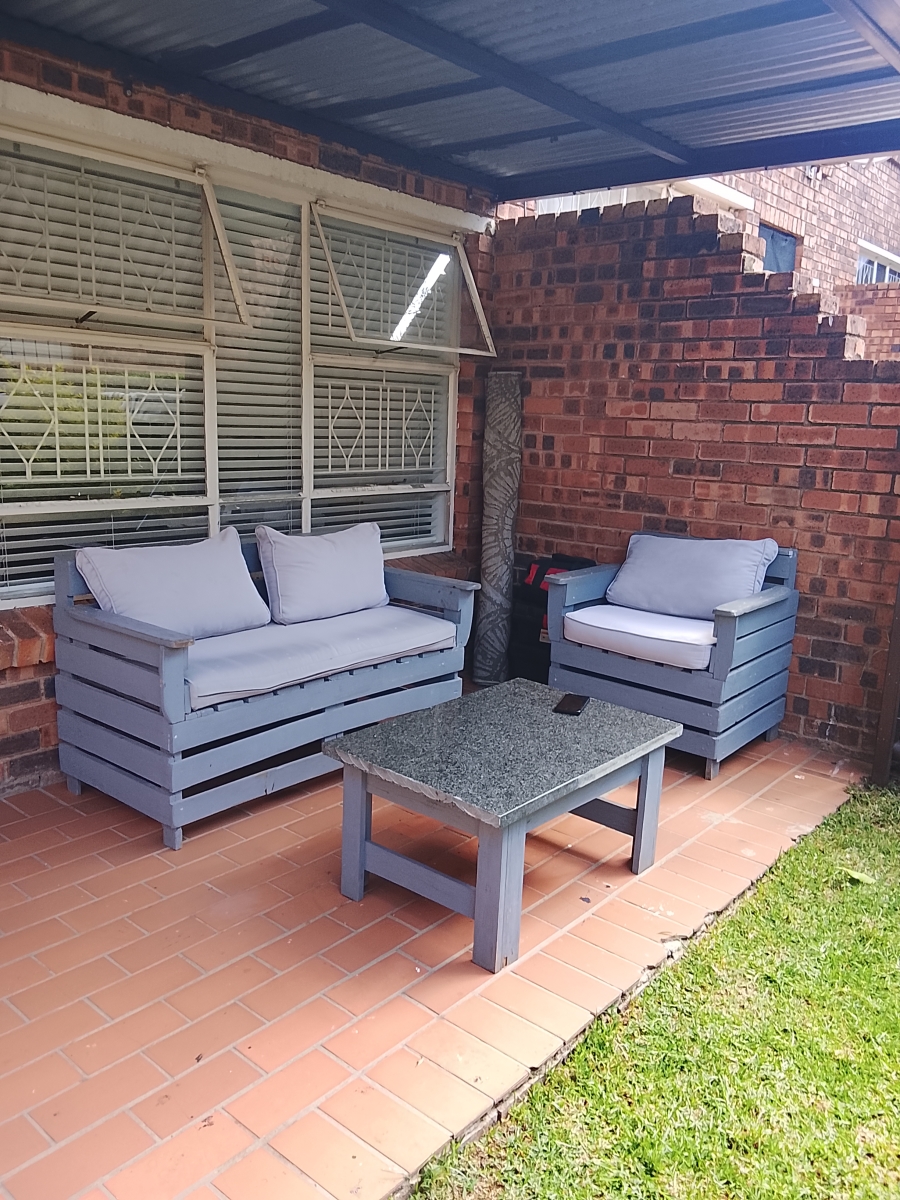 2 Bedroom Property for Sale in Vorna Valley Gauteng
