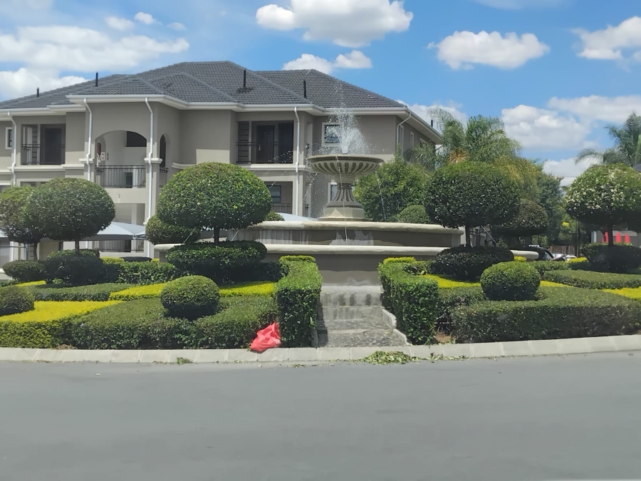 To Let 1 Bedroom Property for Rent in Fourways Gauteng