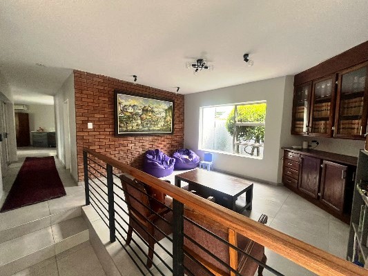 5 Bedroom Property for Sale in Eldoraigne Gauteng