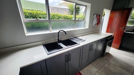 5 Bedroom Property for Sale in Eldoraigne Gauteng