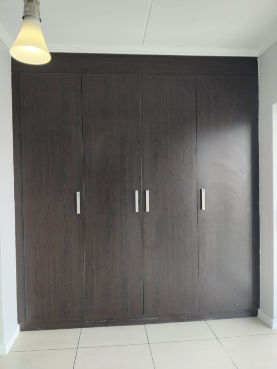 2 Bedroom Property for Sale in Fourways Gauteng