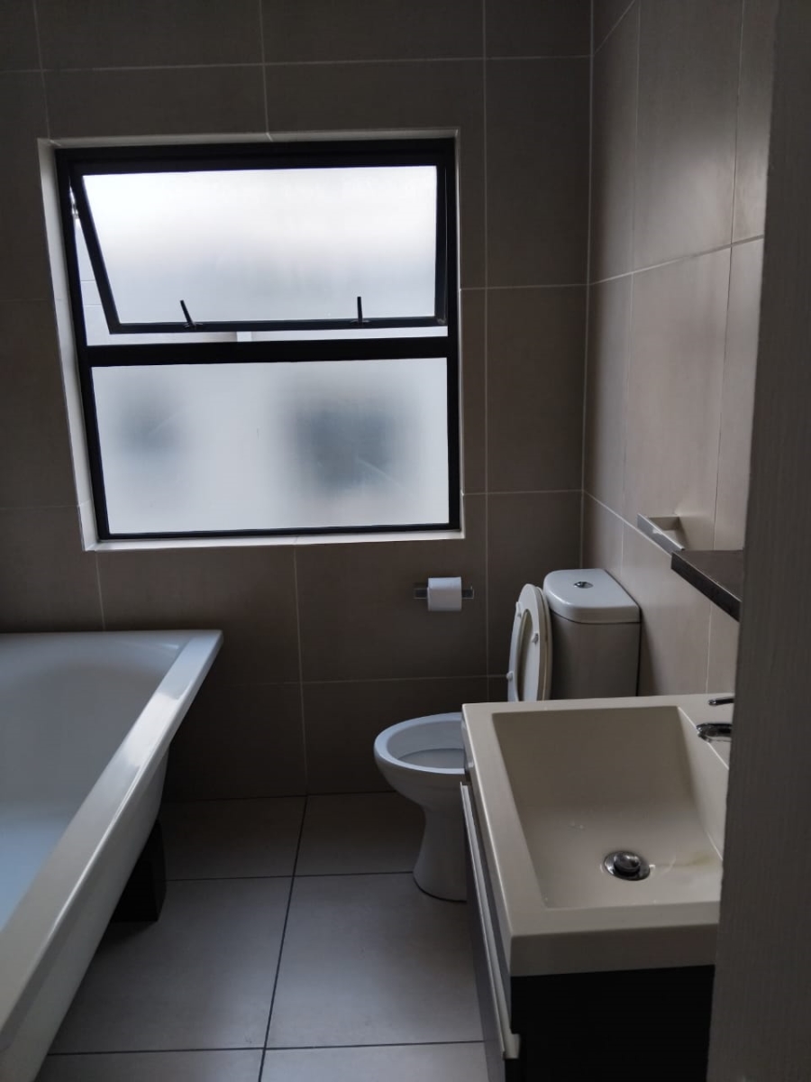 2 Bedroom Property for Sale in Fourways Gauteng