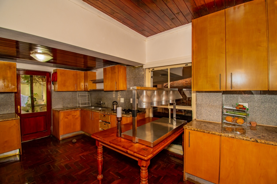 4 Bedroom Property for Sale in Muckleneuk Gauteng