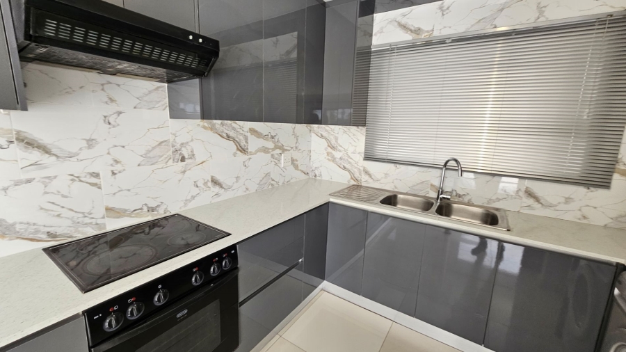 To Let 2 Bedroom Property for Rent in Morningside Gauteng