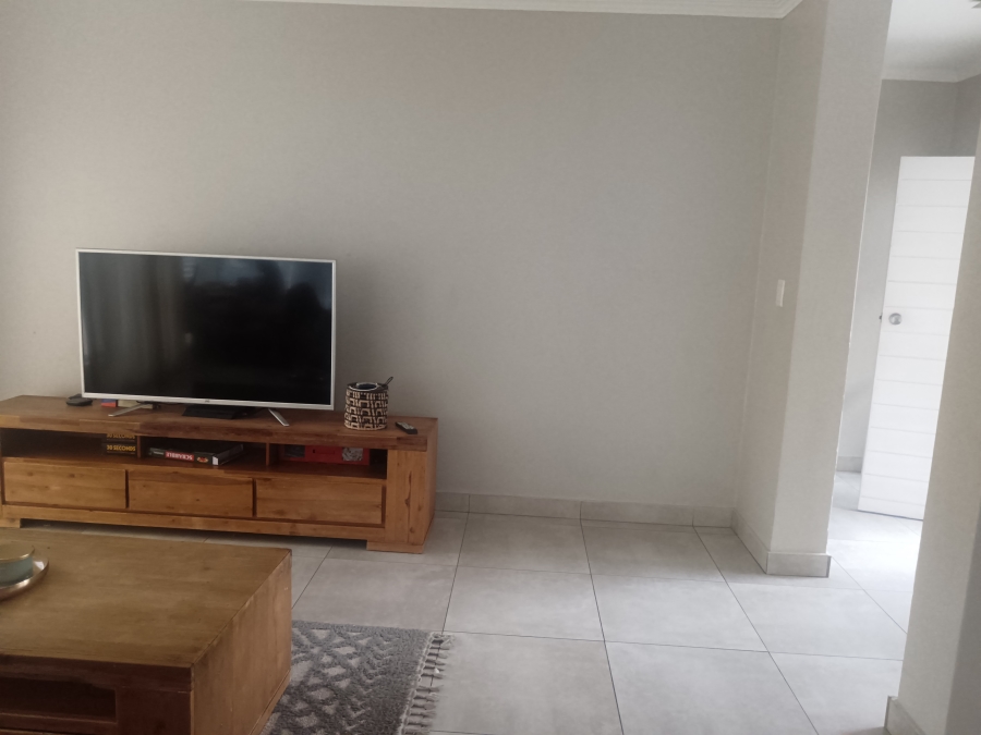 4 Bedroom Property for Sale in Thatchfield Estate Gauteng