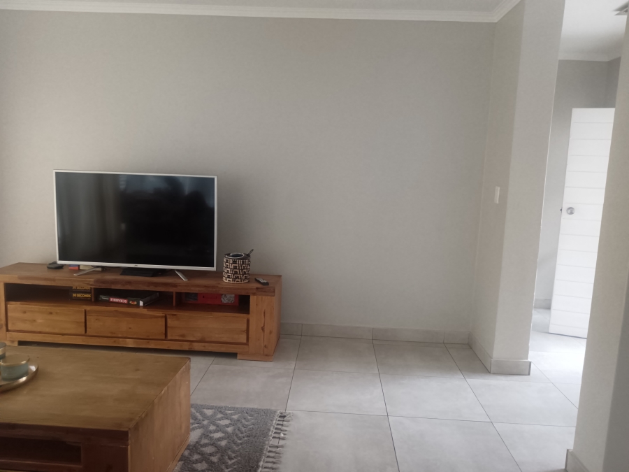 4 Bedroom Property for Sale in Thatchfield Estate Gauteng