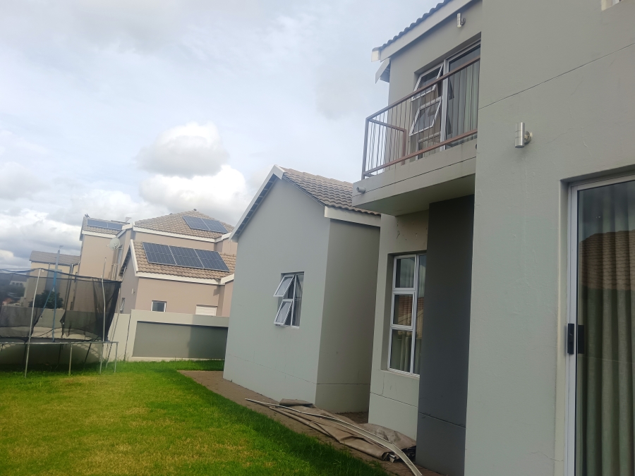 4 Bedroom Property for Sale in Thatchfield Estate Gauteng