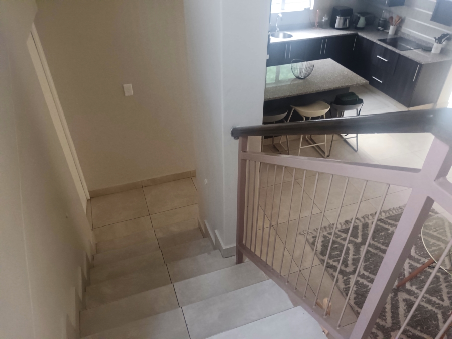4 Bedroom Property for Sale in Thatchfield Estate Gauteng