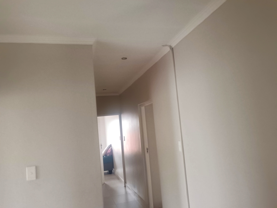 4 Bedroom Property for Sale in Thatchfield Estate Gauteng