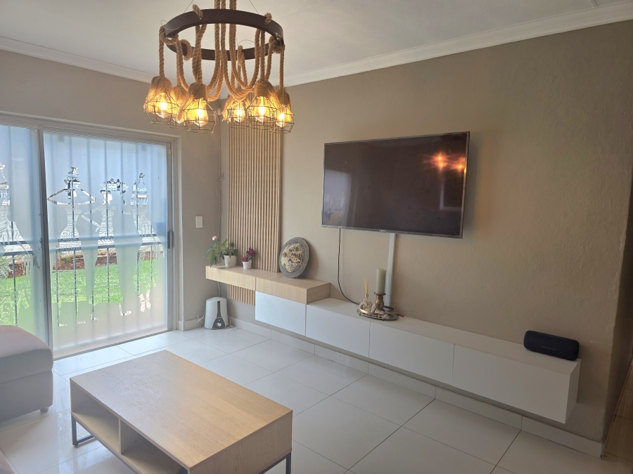 3 Bedroom Property for Sale in Heuwelsig Estate Gauteng