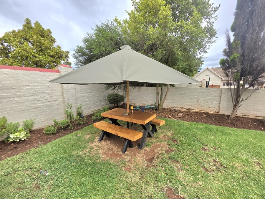 3 Bedroom Property for Sale in Heuwelsig Estate Gauteng