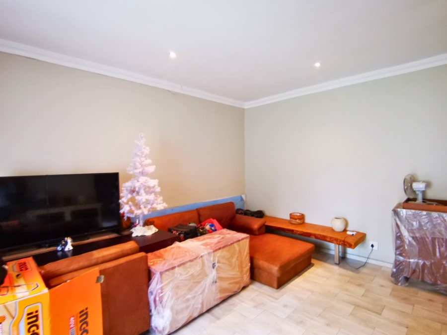 3 Bedroom Property for Sale in Sydenham Gauteng