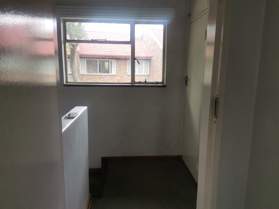 2 Bedroom Property for Sale in Lyndhurst Gauteng