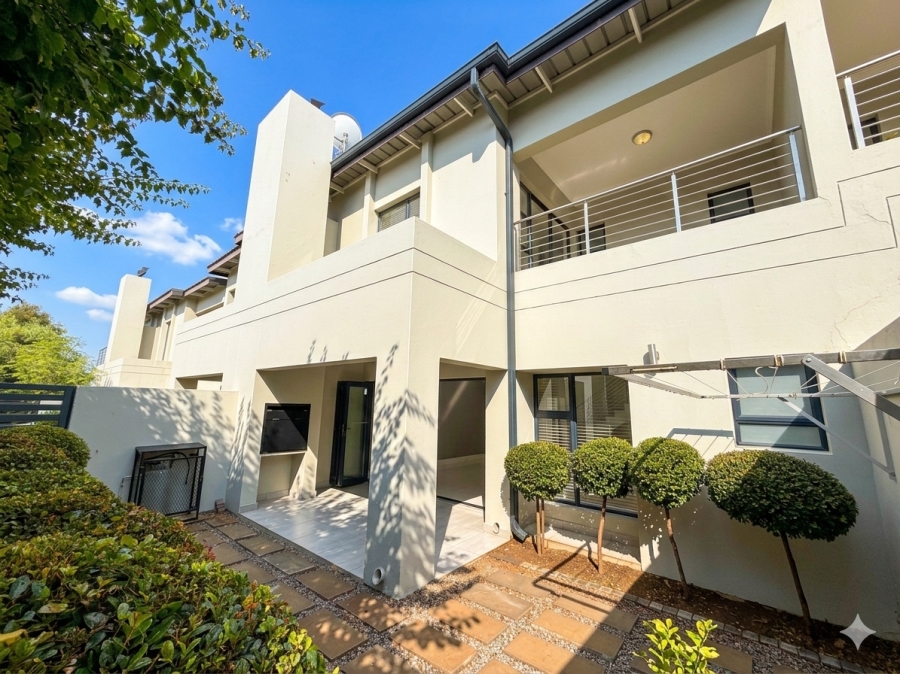 3 Bedroom Property for Sale in Lonehill Gauteng